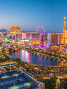 8 Luxury Hotels in Las Vegas for an Ultimate June Retreat