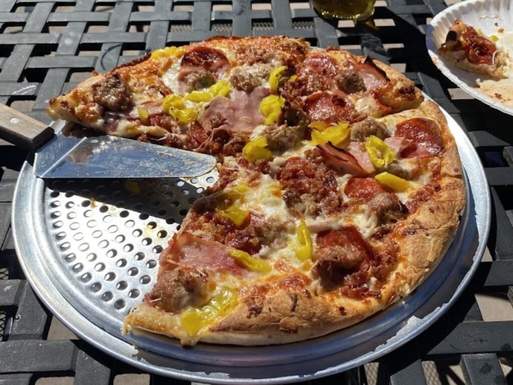 Famous Pizza & Beer – West Sedona - Best Pizza Places in Sedona for Foodies