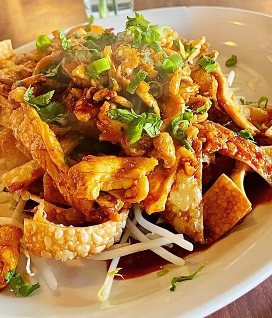 rispy Pad Thai at Drunken Noodle Midtown Sacramento CA Image from Facebook